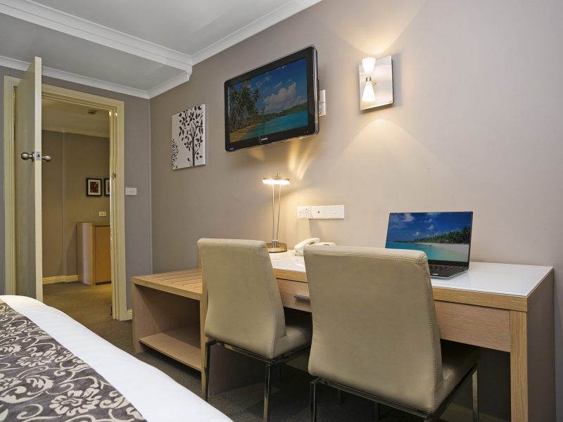 2. Premier Family Room 2
