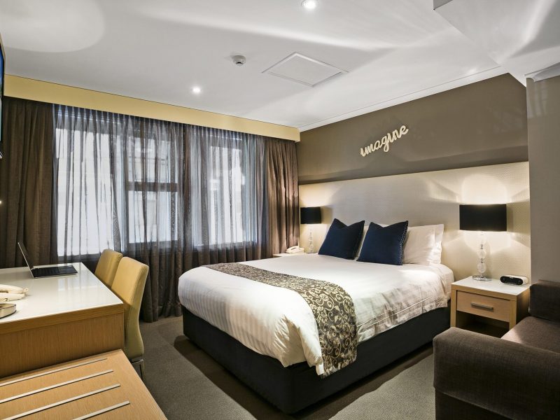 2. Premier Family Room 3