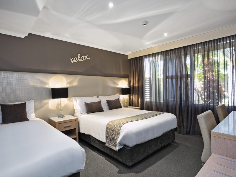 2. Premier Family Room 4