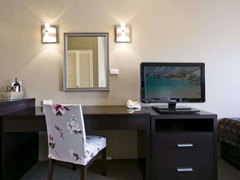 2. Premier Queen Room 2