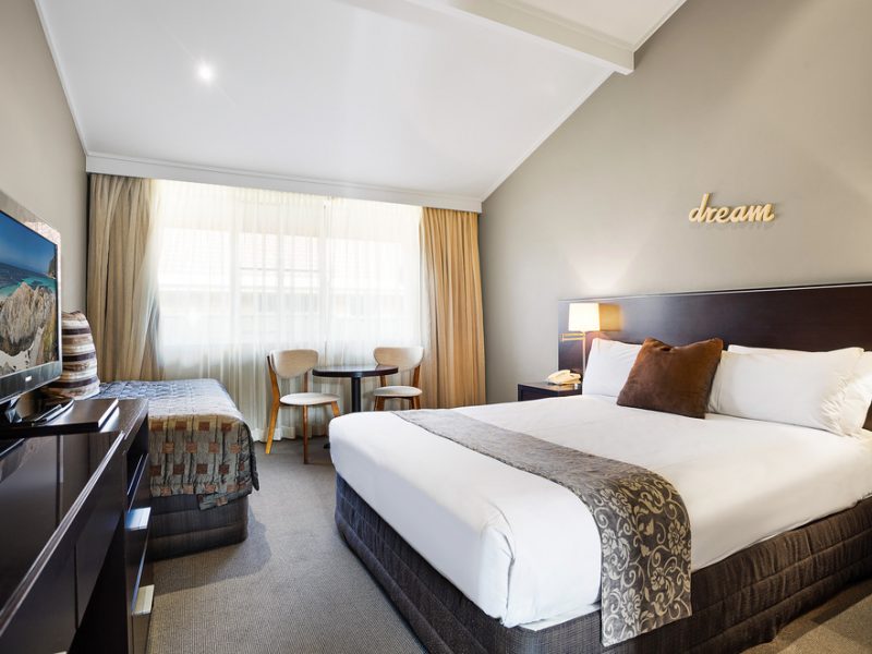 cdc891d0-12bf-0136-682d-1694614b56e5_Best Western Hotel_4_ret_low_res